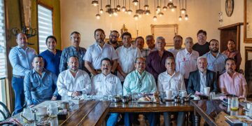 Participa Dr. Rubén Sauceda como orador en reunión de la UCEN