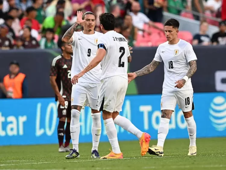 Uruguay golea 4-0 a México en amistoso previo a la Copa América
