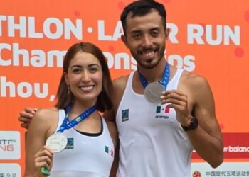 Mariana Arceo y Lorenzo Macías ganan plata en el Mundial de Tiro Carrera en China