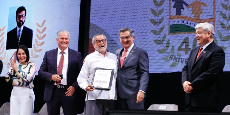 Celebran 40 años de fundación del Hospital Infantil de Tamaulipas; reconoce AVA al personal