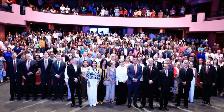 Celebran 40 años de fundación del Hospital Infantil de Tamaulipas; reconoce AVA al personal