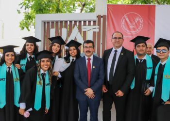 Rector de la UAT preside la graduación Enfermería, Nutrición y Salud Integral en la UAM Mante