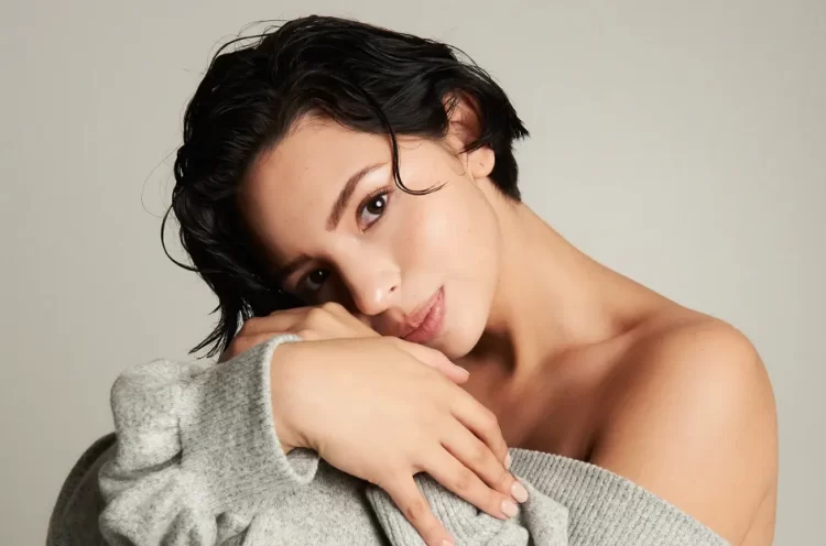 Ángela Aguilar marca su amor por Nodal con un tatuaje