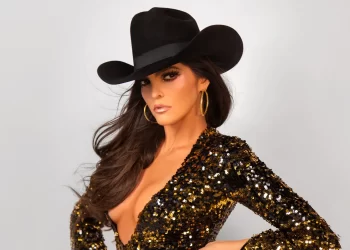 Ana Bárbara revela que estuvo a punto de morir ahogada