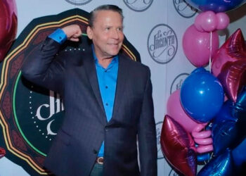 Alfredo Adame detenido por insultos a periodista, pasa seis horas en ‘El Torito