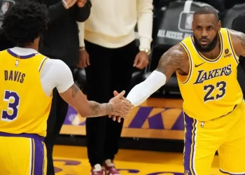 Los Lakers apuntan a Dan Hurley en su búsqueda de entrenador