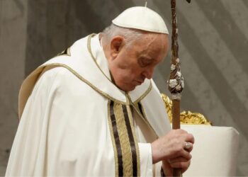 El papa Francisco lamenta los destrozos de la guerra