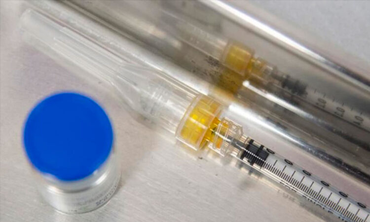 Moderna anuncia vacuna combinada contra gripe y Covid-19 más efectiva