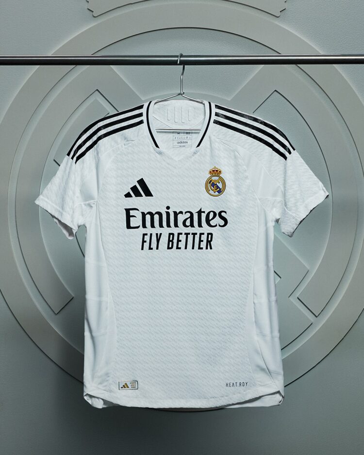 Real Madrid presenta su nueva camiseta local