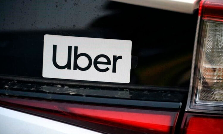 Uber México permite uso de la app a menores de edad