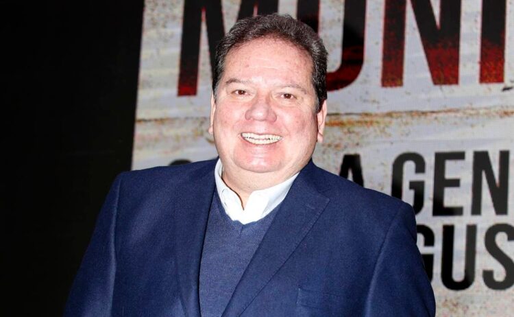 Coque Muñiz hospitalizado por baja oxigenación y alta presión