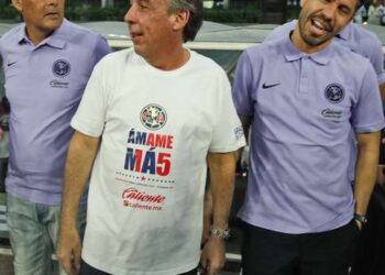 Azcárraga expresa descontento con FMF por trato a jugador de América