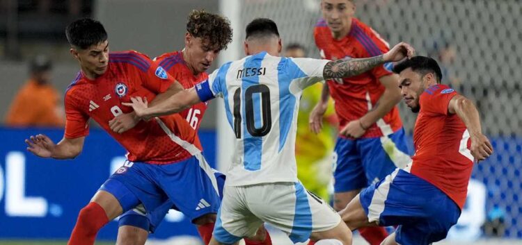 Lesión deja a Messi fuera del partido crucial de Copa América contra Perú