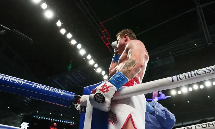 David Benavidez cuestiona la grandeza de Canelo Álvarez
