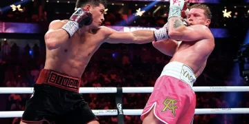 Dmitry Bivol confirma que no habrá revancha con Canelo Álvarez
