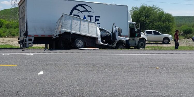 Choque en carretera deja una persona fallecida
