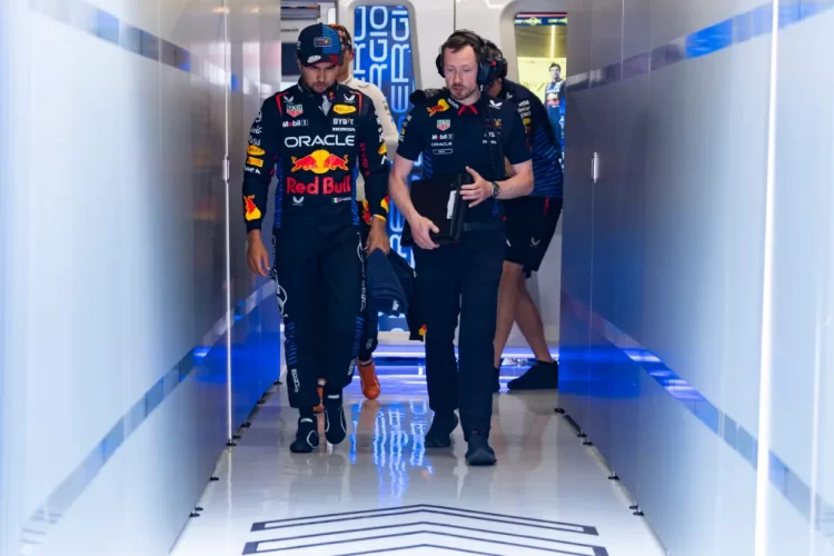 ‘Checo’ Pérez: “Comprometimos la calificación por mejor degradación de gomas”