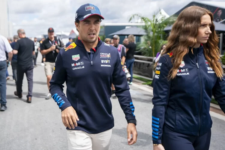 Red Bull cree que el problema de Checo es ‘psicológico’