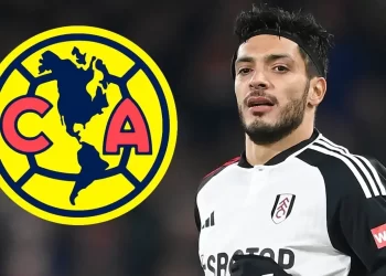 Raúl Jiménez habla sobre su futuro y un retorno al América