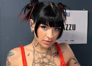 Cazzu reacciona al romance entre Nodal y Ángela Aguilar dejando de seguirlos en redes