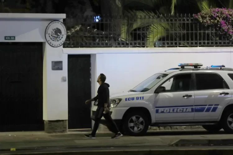 Acuerdo entre México y Suiza para resguardar propiedades diplomáticas en Ecuador