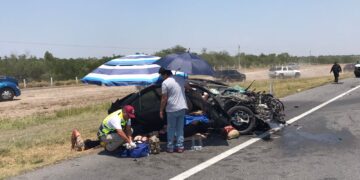 Choque frontal  de patrulla y auto en carretera Victoria-Tampico: un muerto y seis heridos