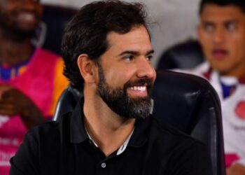 Gustavo Leal podría unirse al cuerpo técnico de André Jardine para el apertura 2024