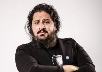 Comediante agredido en Madrid por burlas sobre un bebé en redes sociales