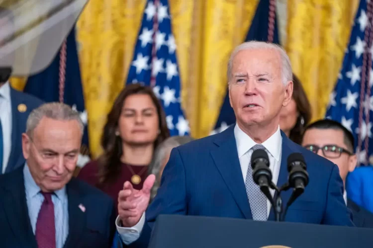 Biden se prepara para ofensiva contra Trump en próximo debate