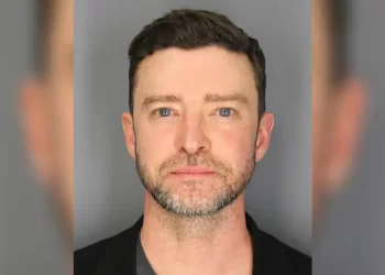 Justin Timberlake reconoce dificultades tras su arresto en Nueva York
