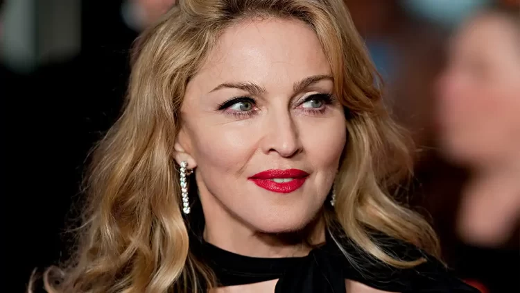 Madonna justifica retraso en sus conciertos y asegura que sus fans lo entienden
