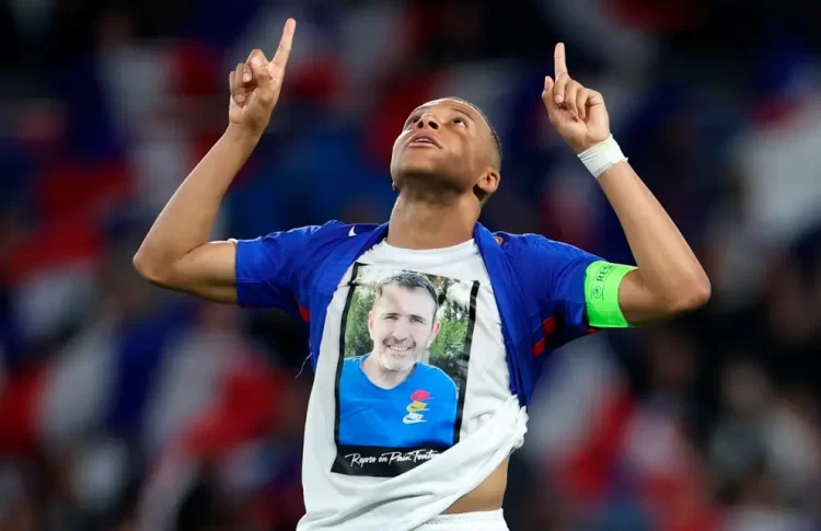 Zidane cree que el Madrid sorprenderá con Mbappé