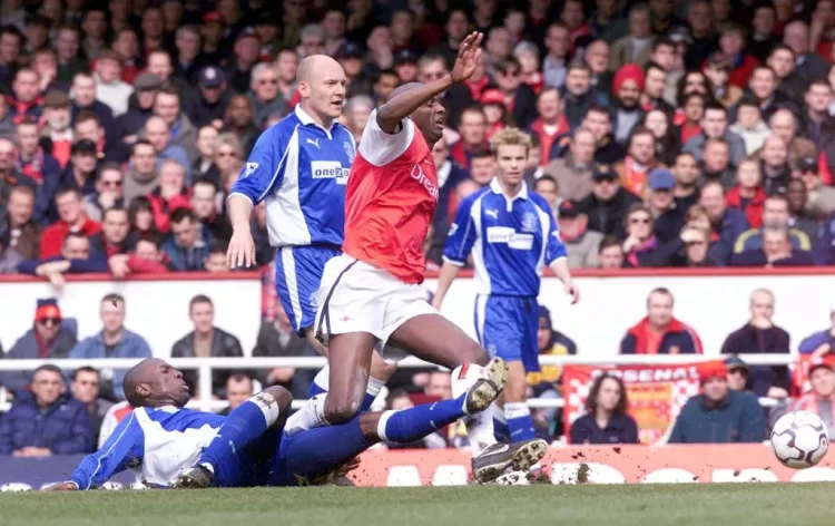 Kevin Campbell, Ícono del Arsenal y Everton, muere a los 54 años