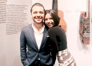 Ángela Aguilar se tatúa en Roma mientras Christian Nodal también visita Italia