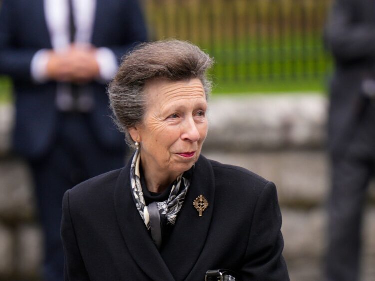 Recuperación de la princesa Ana progresa favorablemente