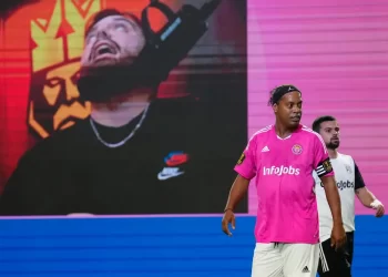 Ronaldinho jugará en una liga amateur de Venezuela