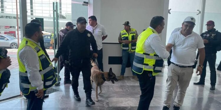 Amenaza de bomba en Tribunal Electoral provoca movilización policiaca
