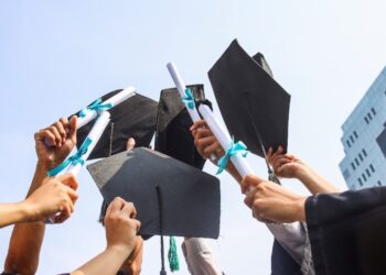 Graduaciones dejarán derrama de 20 mil 481 millones de pesos en México: CONCANACO