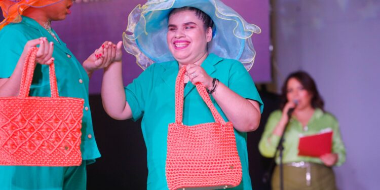 Gran éxito de “Lozanía”, el desfile de moda inclusivo del DIF Tamaulipas