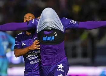Mazatlán empata 2-2 ante San Luis, con gol en minuto 90+9