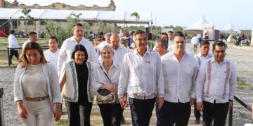 Reconoce Américo Villarreal a habitantes de Padilla por su aportación al desarrollo de Tamaulipas