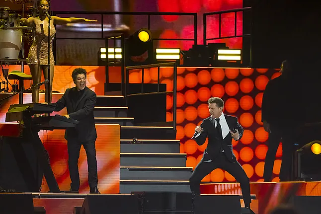 El Sol de México ilumina el Bernabéu: Luis Miguel conquista Madrid