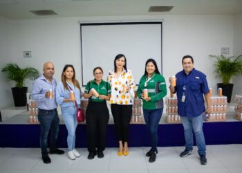 Dona Grupo Cuauhtémoc Moctezuma más de mil 500 litros de agua purificada al DIF Tamaulipas