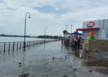 Guardia Estatal mantiene vigilancia tras desborde de Laguna del Carpintero en Tampico