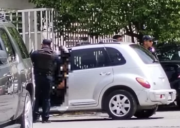 Matan a balazos a conductor; le disparan desde un Sentra en Guadalupe, Nuevo León