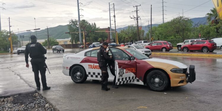 Mujer ilesa al ser impactado su auto por tren en crucero de Tamatán en Cd. Victoria