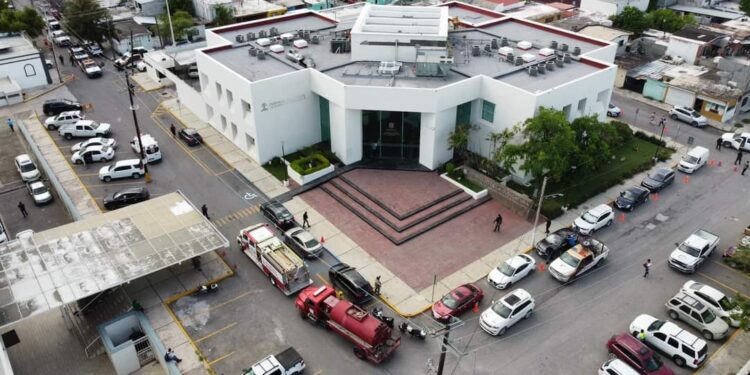 Amenaza de bomba en Tribunal Electoral provoca movilización policiaca