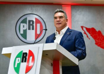 ‘Alito’ Moreno va por reelección en el PRI; se registra como candidato a la dirigencia