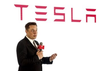 Elon Musk frena la construcción de la planta de Tesla en México