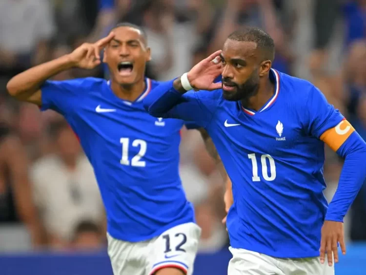 Francia debuta con goleada 3-0 a Estados Unidos en Olímpicos de París